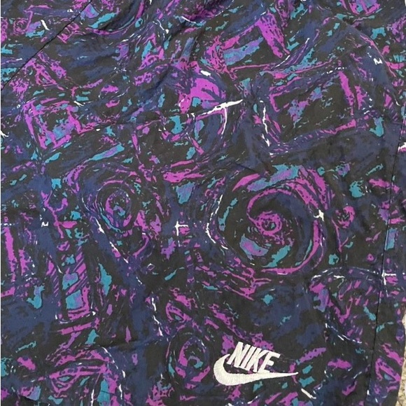 Vintage Nike shorts - Picture 2 of 7